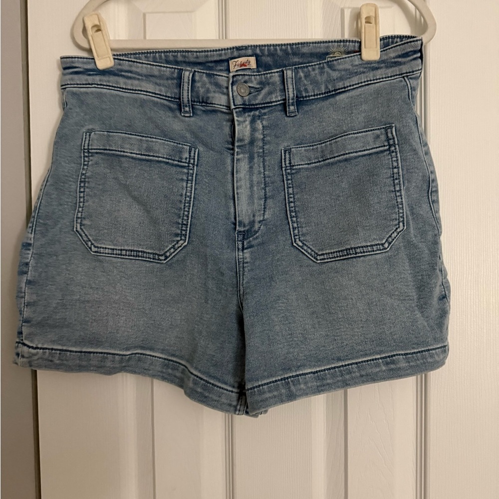 Faherty Stretch Terry Patch Pocket Short - Picture 2 of 5